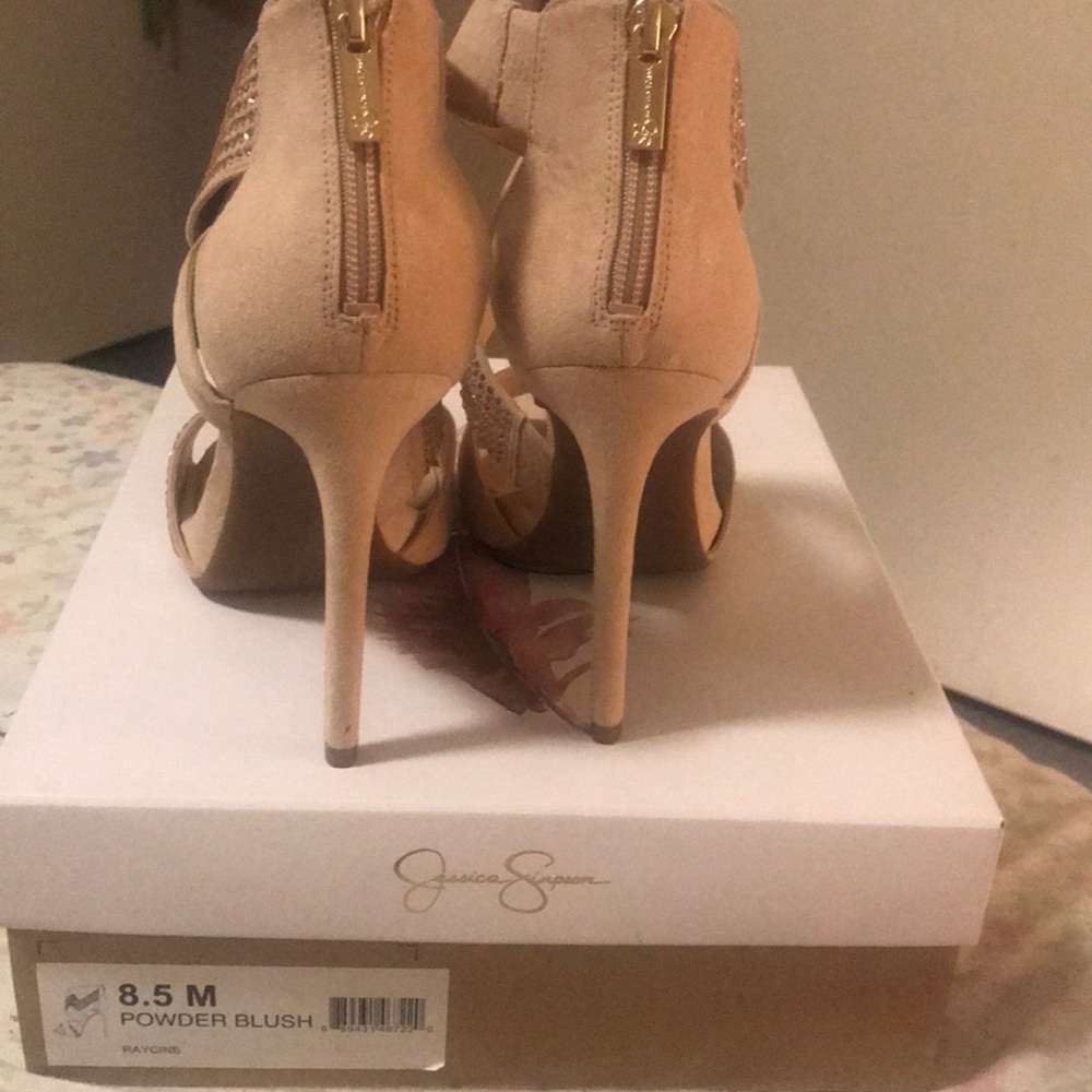Jessica Simpson - Picture 3 of 3